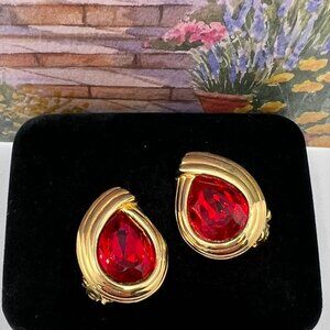 Vintage Red Glass Pear Shape CLIP Earrings